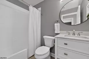8 Oak Knoll Ln, Bedminster Township, NJ 07921 - Photo 11