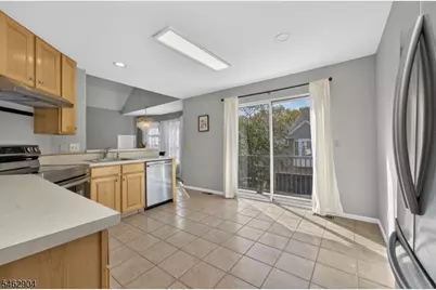 8 Oak Knoll Lane, Bedminster Township, NJ 07921 - Photo 7