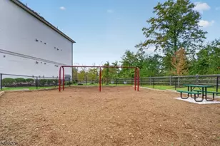 504 Altra Rd, Raritan Township, NJ 08822 - Photo 17
