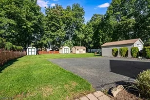 31 Elizabeth St, Caldwell, NJ 07006 - Photo 9
