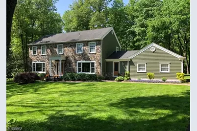 8 Stacy Ln, Bernards Township, NJ 07920 - Photo 1