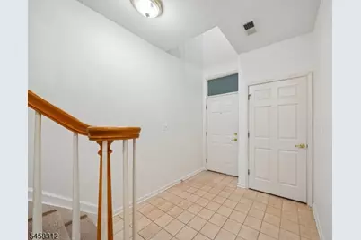 611 Binghampton Ln, Livingston, NJ 07039 - Photo 3
