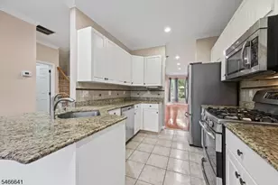 38 Gordon Cir, Parsippany, NJ 07054 - Photo 9