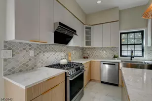 49 Longview Ave, Parsippany, NJ 07034 - Photo 13