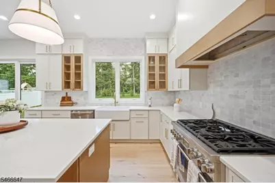 38 Willow St #B, Millburn, NJ 07041 - Photo 11