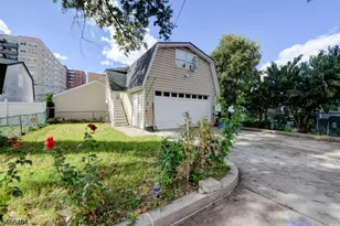 814 Kilsyth Rd, Elizabeth, NJ 07208 - Photo 11