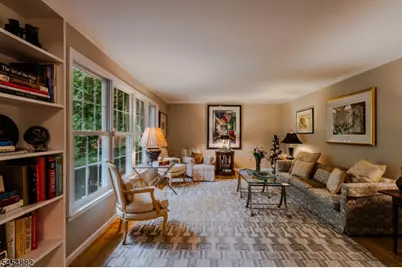 6 Burlington Ln, East Brunswick Township, NJ 08816 - Photo 5