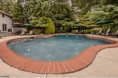 6 Burlington Ln, East Brunswick Township, NJ 08816 - Photo 27