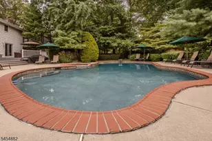 6 Burlington Ln, East Brunswick Township, NJ 08816 - Photo 27
