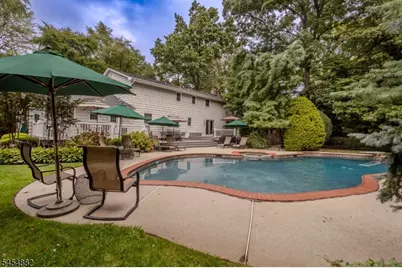 6 Burlington Ln, East Brunswick Township, NJ 08816 - Photo 31