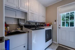 6 Burlington Ln, East Brunswick Township, NJ 08816 - Photo 19