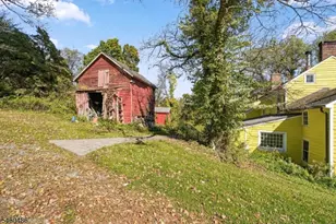 64 Bloomsbury Rd, Franklin Township, NJ 08802 - Photo 33