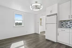 172 High St, South Bound Brook Boro, NJ 08880 - Photo 9