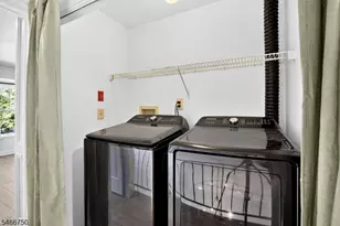 70 Village Cir, Bridgewater Twp., NJ 08807 - Photo 15