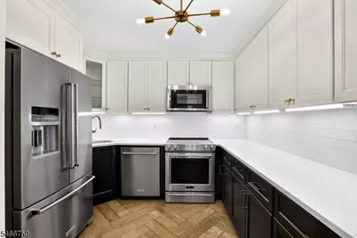 70 Village Cir, Bridgewater Twp., NJ 08807 - Photo 11