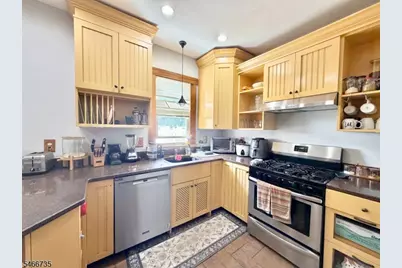 46 Schultz Ave, Phillipsburg, NJ 08865 - Photo 9