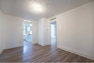 7 Main St, Newton, NJ 07860 - Photo 1