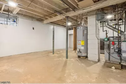 484 Raritan Rd, Roselle, NJ 07203 - Photo 17