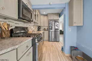 484 Raritan Rd, Roselle, NJ 07203 - Photo 13
