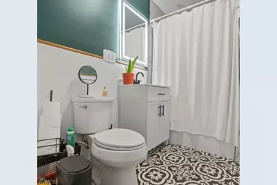 484 Raritan Rd, Roselle, NJ 07203 - Photo 19