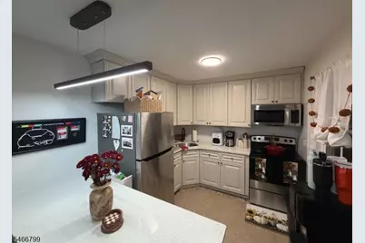 203 N Beverwyck Rd #5, Parsippany, NJ 07034 - Photo 3