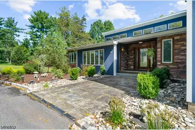 11 White Bridge Rd, Franklin Township, NJ 08867 - Photo 5
