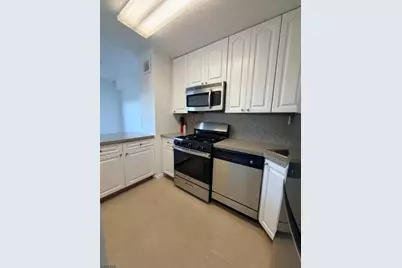 285 Aycrigg Ave #F, Passaic, NJ 07055 - Photo 15