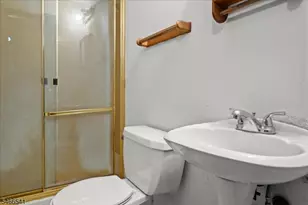 628 Succasunna Rd, Mount Arlington, NJ 07856 - Photo 29