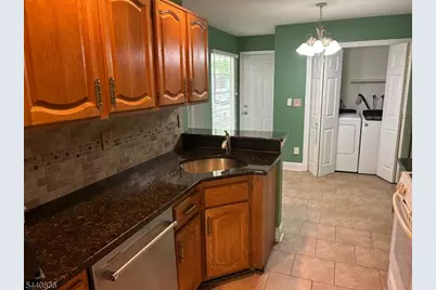 42 Myrtle Ct, Readington, NJ 08889 - Photo 3