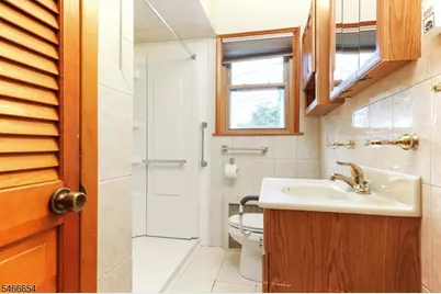 66 Jannarone St, Belleville, NJ 07109 - Photo 15