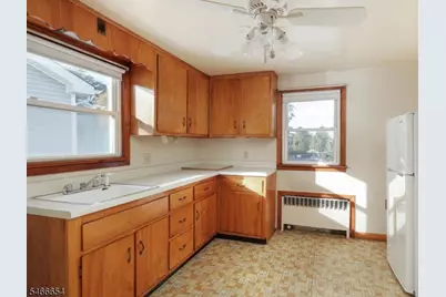 66 Jannarone St, Belleville, NJ 07109 - Photo 21