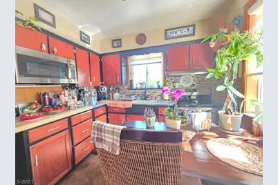 176 Kensington Ave, Woodbridge Township, NJ 07067 - Photo 3