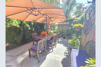 176 Kensington Ave, Woodbridge Township, NJ 07067 - Photo 11