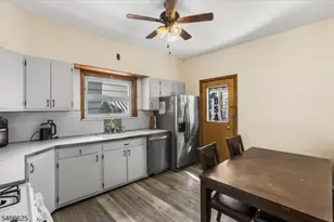76 Prospect Ave, Bayonne, NJ 07002 - Photo 11
