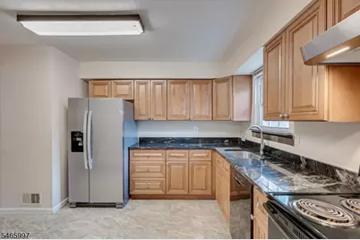 30 Catbird Ct, Lawrence Township, NJ 08648 - Photo 5