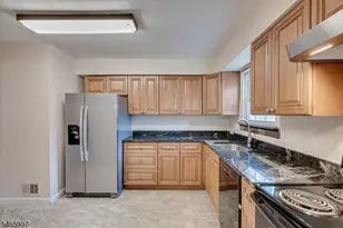 30 Catbird Ct, Lawrence Township, NJ 08648 - Photo 5
