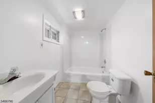 63 S 7th St, Newark, NJ 07107 - Photo 29