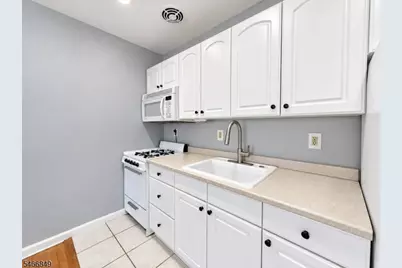 640 Franklin Ave #2k, Nutley Twp., NJ 07110 - Photo 9