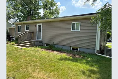 60 Meadowbrook Dr, Hillsborough Township, NJ 08844 - Photo 3