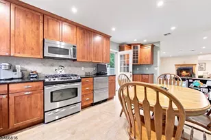 66 Woodside Ave, Hawthorne, NJ 07506 - Photo 21