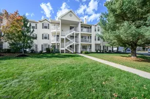 56 Amethyst Way, Franklin Township, NJ 08823 - Photo 21