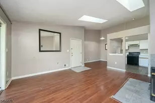 56 Amethyst Way, Franklin Township, NJ 08823 - Photo 5