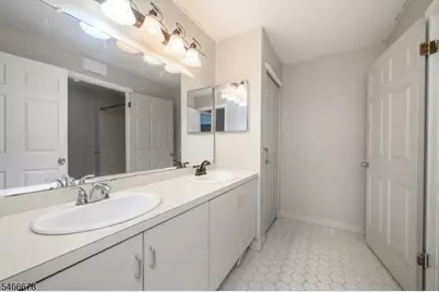 56 Amethyst Way, Franklin Township, NJ 08823 - Photo 11