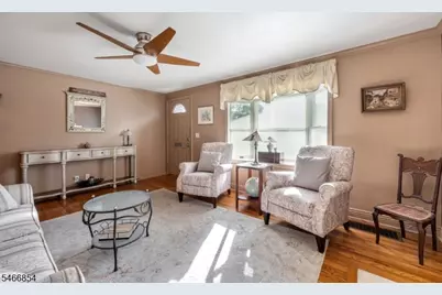 53 Hillcrest Dr, Wayne, NJ 07470 - Photo 5