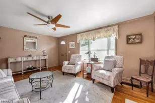 53 Hillcrest Dr, Wayne, NJ 07470 - Photo 5