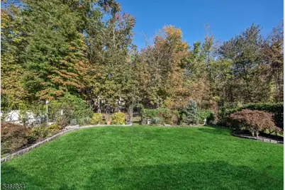 53 Hillcrest Dr, Wayne, NJ 07470 - Photo 25