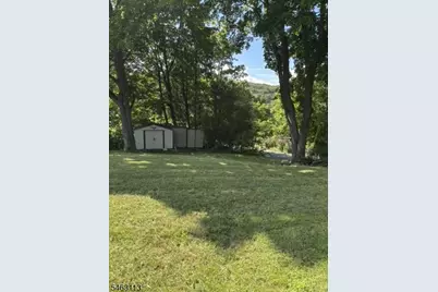 34 Hillside Ave, Jefferson Township, NJ 07460 - Photo 3