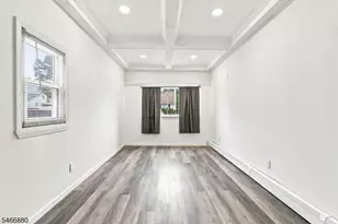 28 Newport Ave, Franklin Township, NJ 08873 - Photo 19