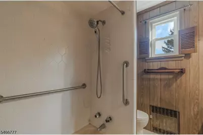 205 Green St, Woodbridge Township, NJ 07095 - Photo 25