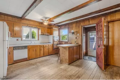 205 Green St, Woodbridge Township, NJ 07095 - Photo 11